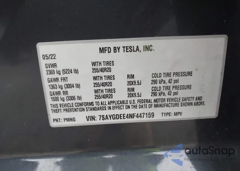 2022 Tesla Model Y Long Range Dual Motor All-Wheel Drive z USA, uszkodzony, nr VIN 7SAYGDEE4NF447159